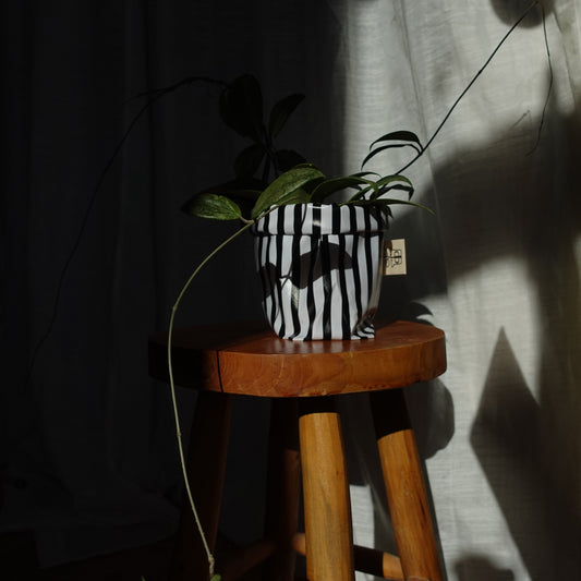 Pottcover schwarz weiß gestreift mini